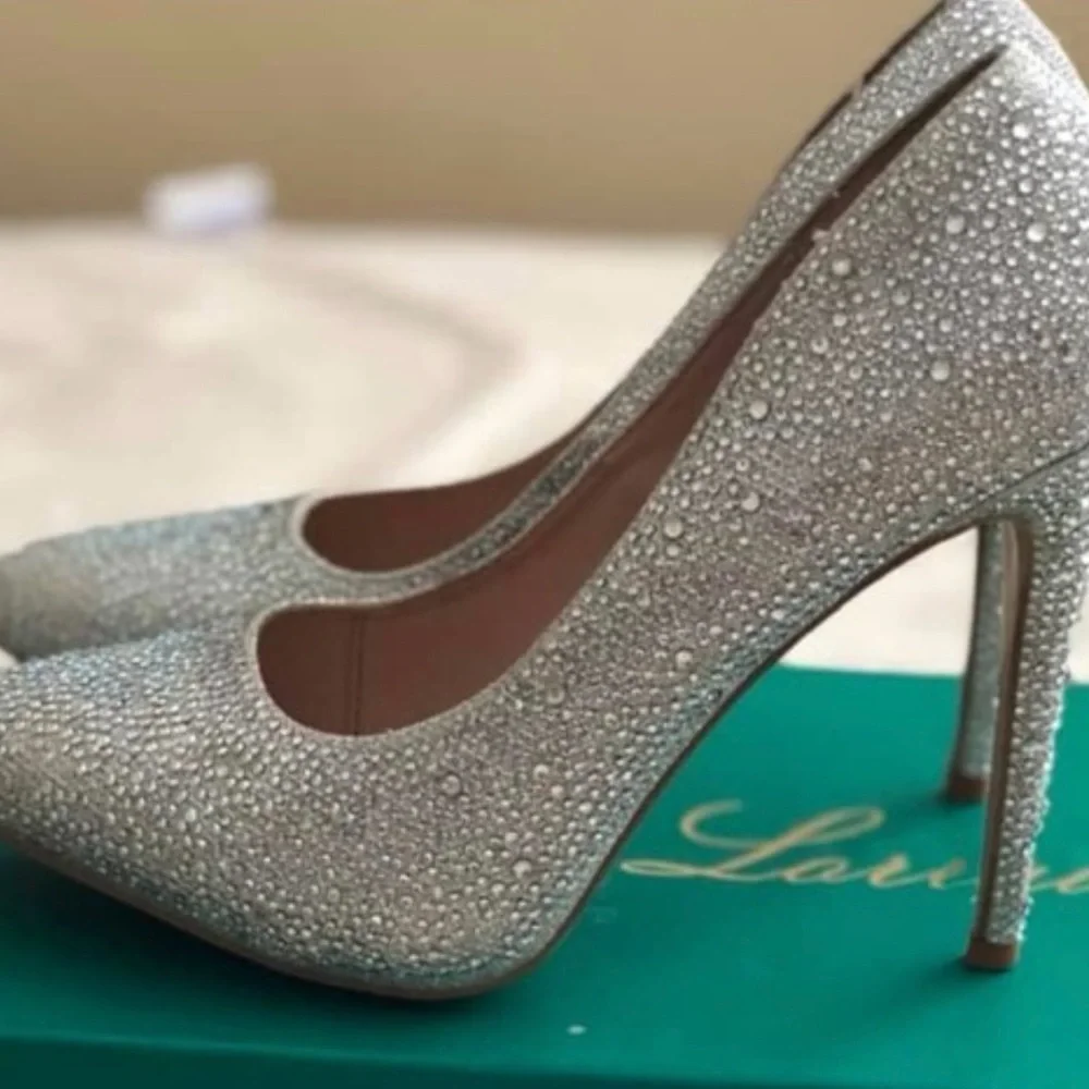 Lauren Lorraine Sparkling Silver Heels NEW IN BOX SZ 8.5